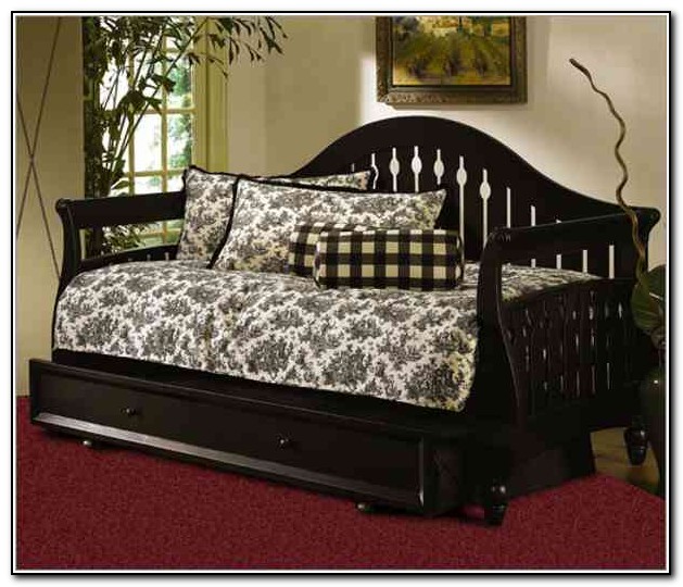 Fashion Bed Group Casey Daybed