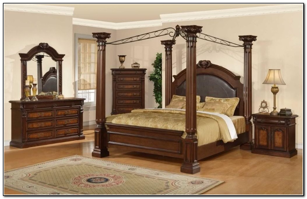 King Canopy Bed Drapes