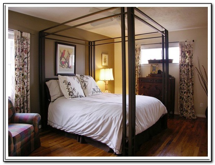 King Canopy Bed Rooms To Go