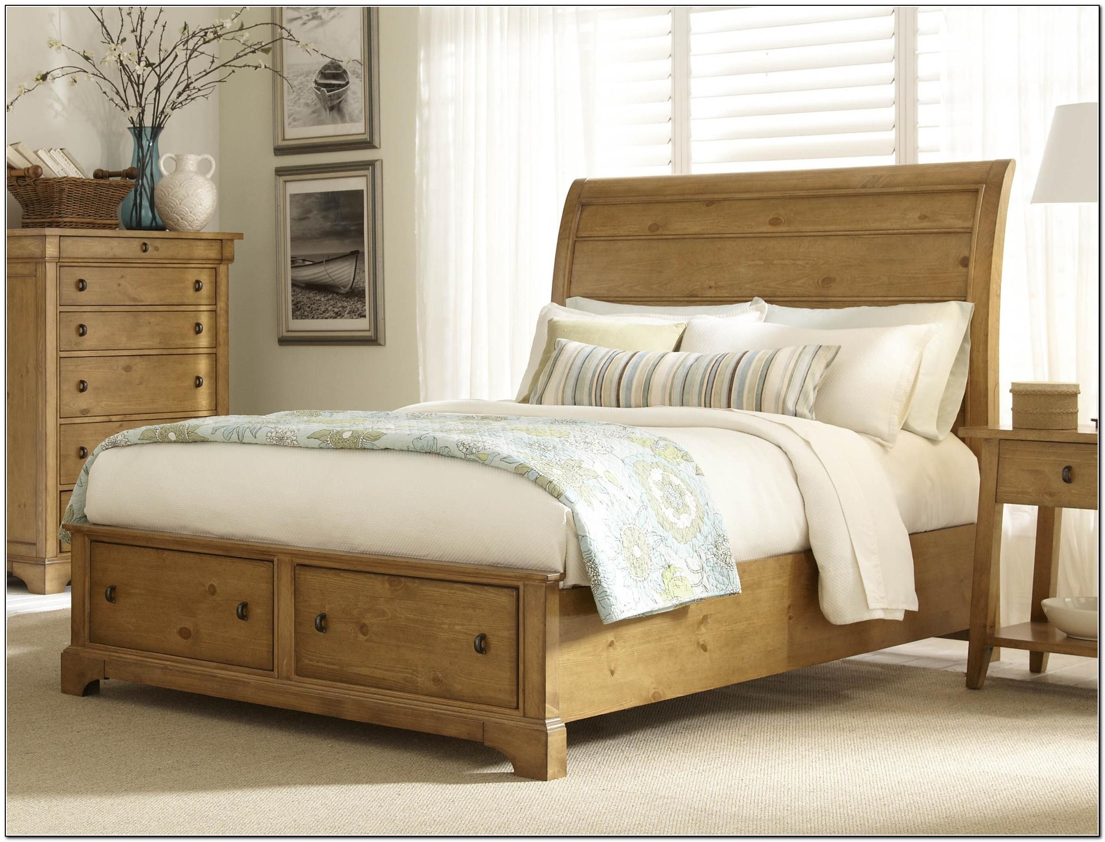 King Sleigh Bed With Storage