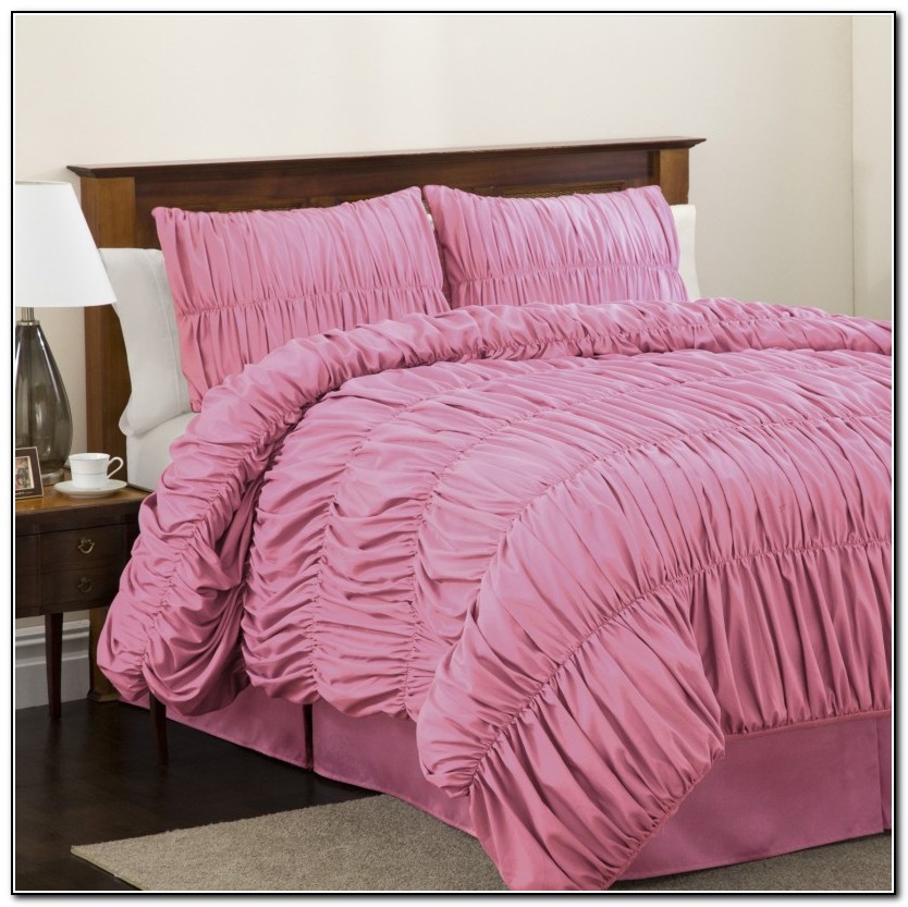 Light Pink And Black Bedding