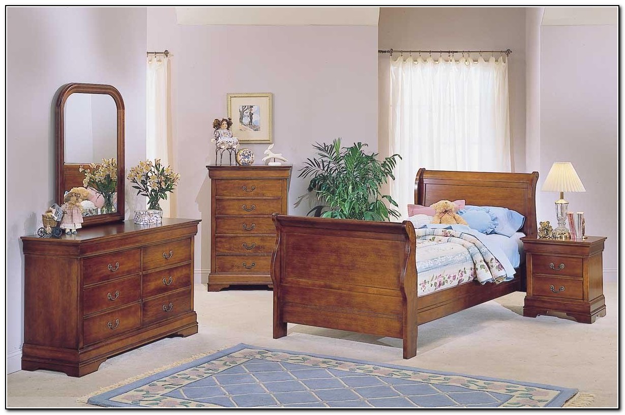 Cherry Wood Twin Sleigh Bed