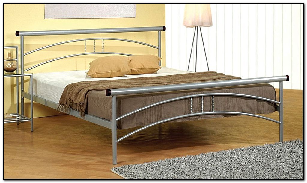 Metal Platform Bed Frame Queen