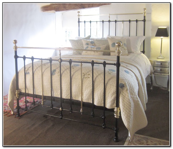 Pictures Of Antique Iron Beds