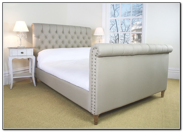 Tufted Sleigh Bed Queen