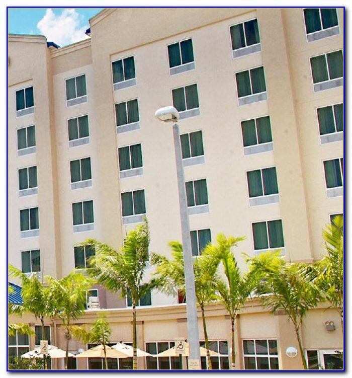 hilton garden inn miami airport west parking 700x751